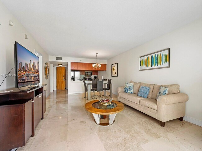 Building Photo - 1200 Brickell Bay Dr