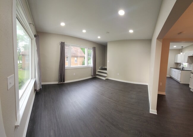 Building Photo - 4617 N 37th St