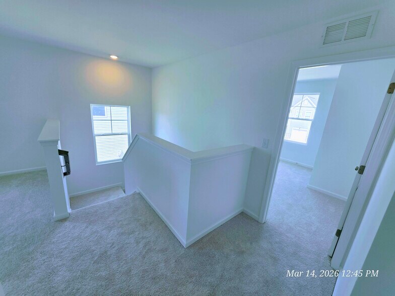 Building Photo - 65 Blossom Field Way