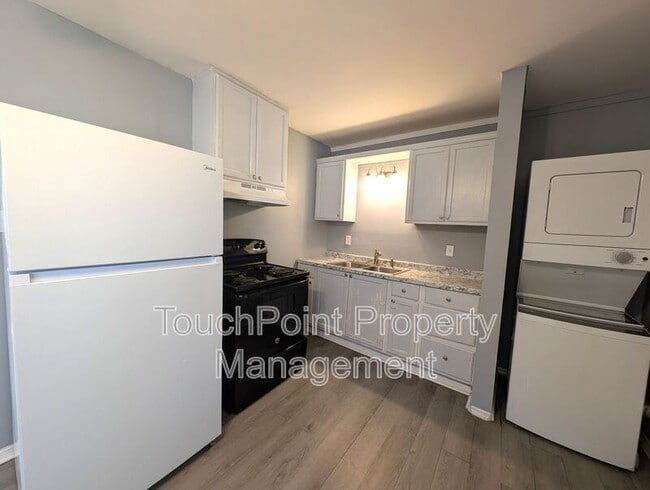 Building Photo - 4737 Pineleaf Dr