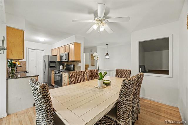 Building Photo - 1064 Fairway Ct