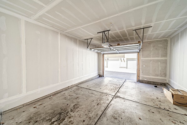 Building Photo - 674 E 380 N