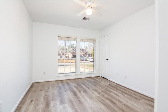 Building Photo - 51 N Regan Mead Cir