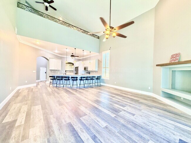 Building Photo - 5243 W Lake Butler Rd