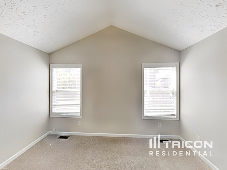 Building Photo - 7134 Creeksong Dr