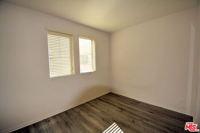 Building Photo - 14107 W Birch Ln