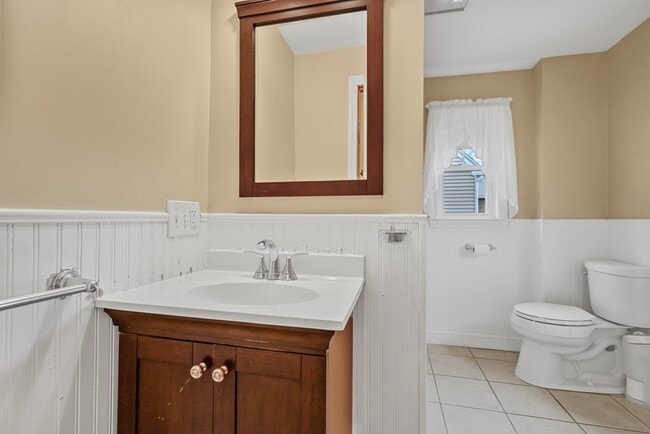 Building Photo - 32 Beloit Rd