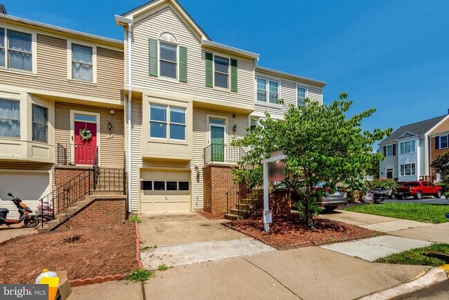 Building Photo - 14716 Grobie Pond Ln