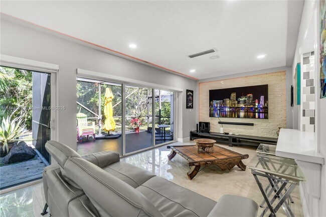Building Photo - 5601 White Cedar Ln