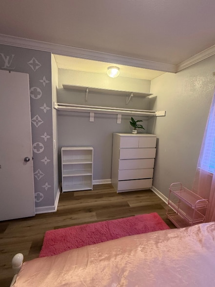 Building Photo - 341 Avenida Pinos