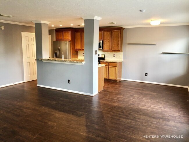Building Photo - Stunning 3/2.5 townhome in Dominion Estates