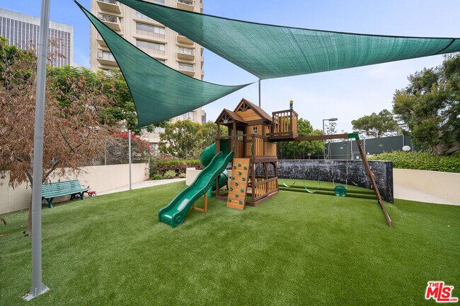 Building Photo - 2160 Century Park E
