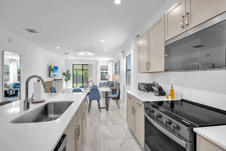 Building Photo - 12363 SW 266th Terrace