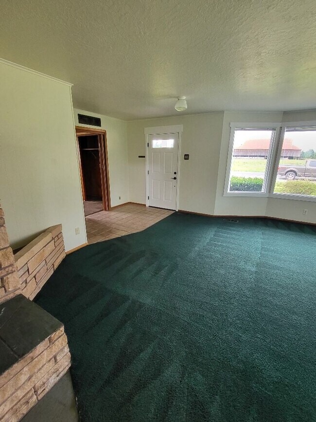 Building Photo - STATUS: *PENDING APPLICATION*| R98C | $2095.00