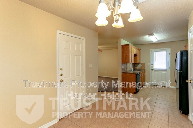 Building Photo - 4202 Elms Run Cir