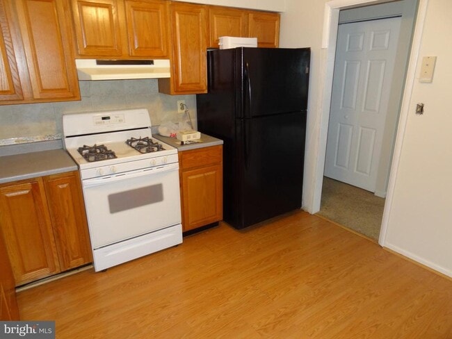 Building Photo - 1365 Rosanna Dr