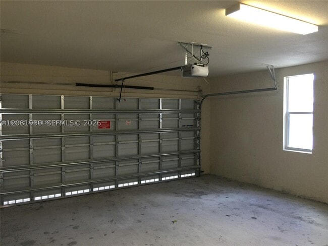 Building Photo - 9441 SW 172nd Ave