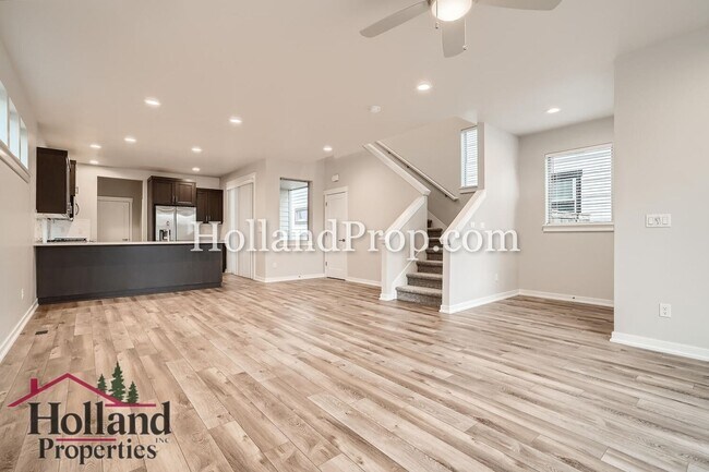 Building Photo - Brand-New Luxury Living Near Butternut Creek Park!
