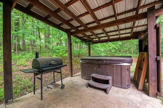 Building Photo - 206 Orca Rd