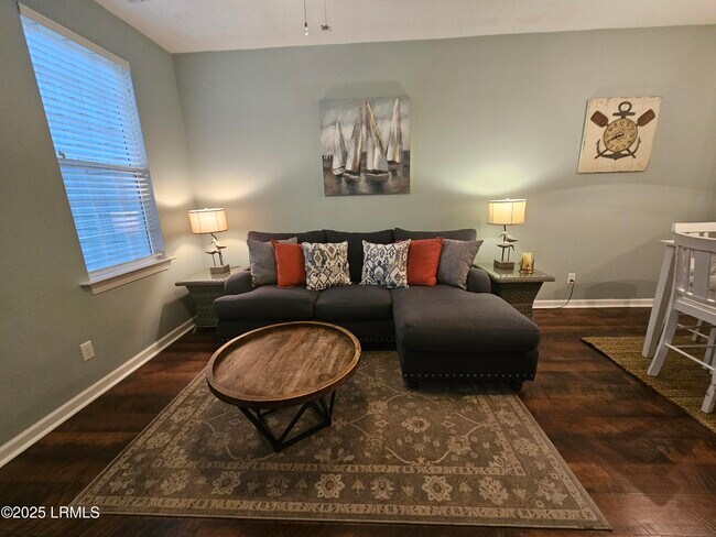 Building Photo - 1105 13th St