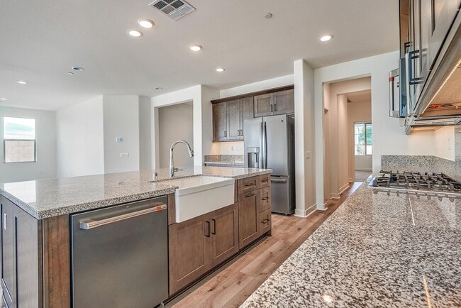 Building Photo - 34166 Willow Stone St