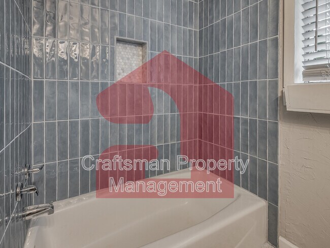 Building Photo - 2915 NW 72nd St