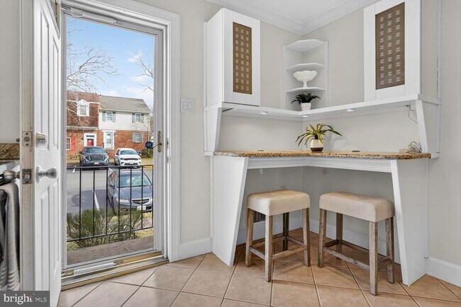 Building Photo - 6015 Ticonderoga Ct