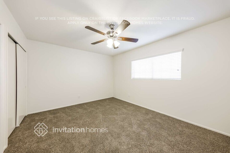 Building Photo - 5584 W Mercer Ln