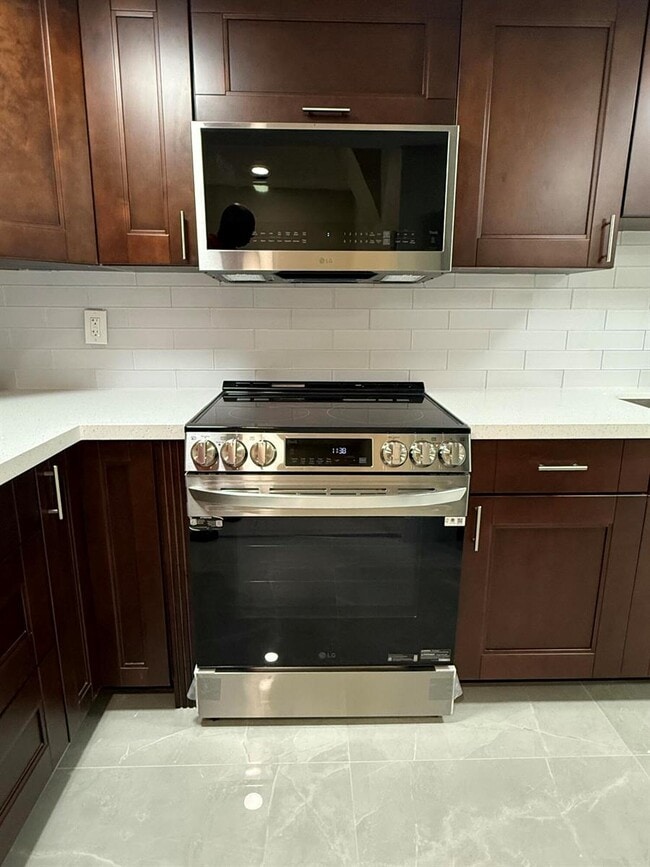 Building Photo - 2336 NW 35th St