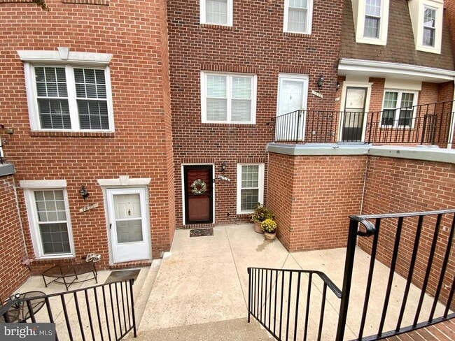 Building Photo - 1824 Bronzegate Blvd