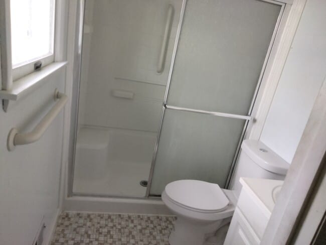 Building Photo - 7823 Perry Rd