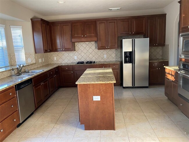 Building Photo - 17423 Memorial Mills Dr