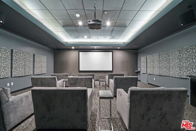 Building Photo - 1100 Wilshire Blvd