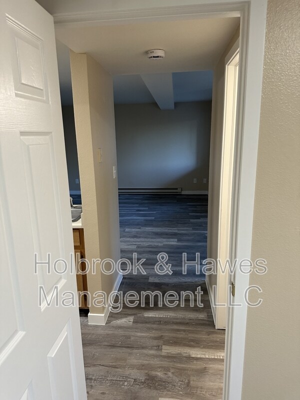 Building Photo - 4531 Boardwalk Dr