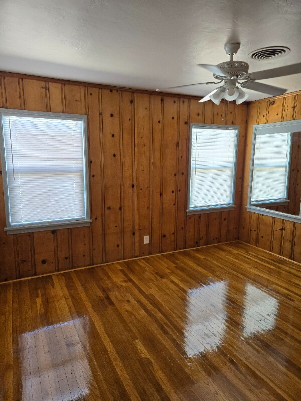 Building Photo - 1514 4th St