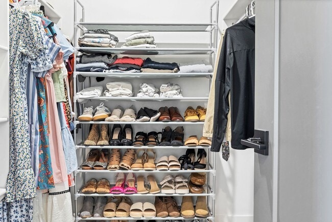 Building Photo - Lovely, Modern Townhome in Scenic Ivins