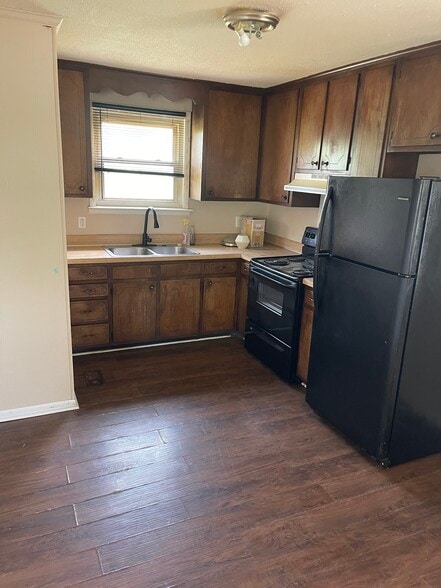 Building Photo - 316 Barkwood Dr