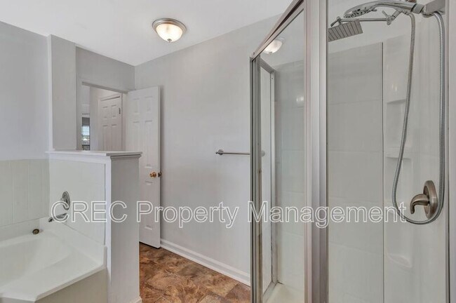 Building Photo - 3019 Woodington Pl