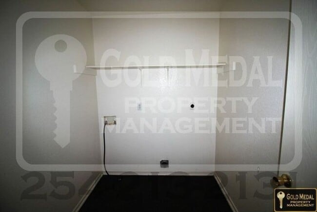 Building Photo - 1208 Industrial Blvd