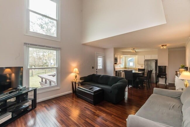 Building Photo - 2236 Sunleaf Ct