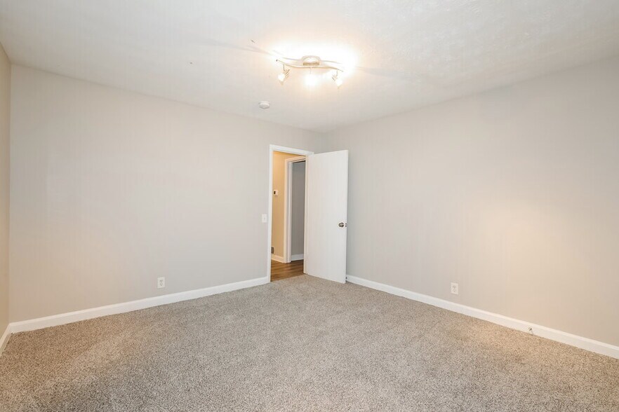 Building Photo - 627 Grayson Pkwy