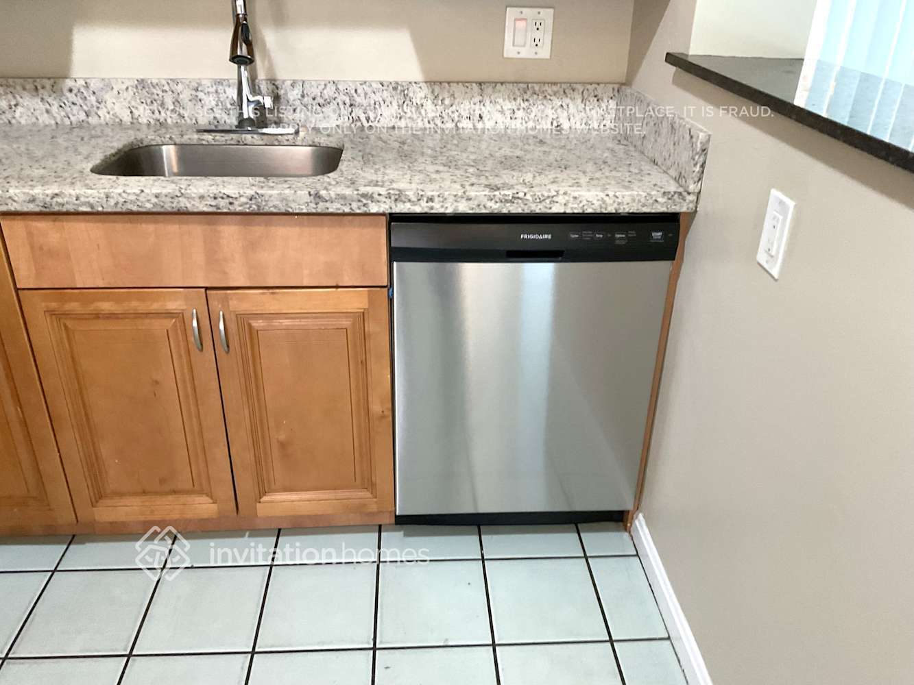 Building Photo - 1275 SW 28th Rd