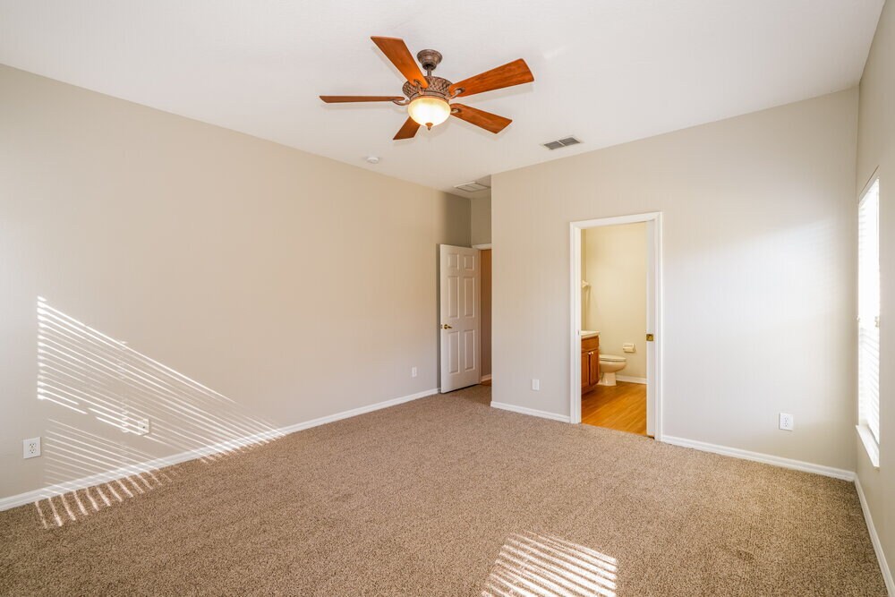 Building Photo - 16716 Caracara Ct