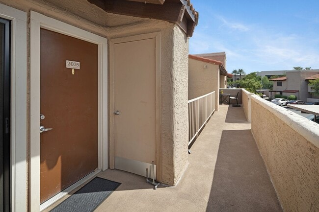 Building Photo - Wonderful 2 bed/2 bath