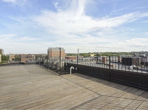 Building Photo - 877 Harrison Ave