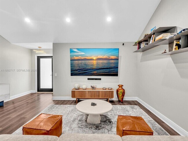 Building Photo - 2083 Augusta