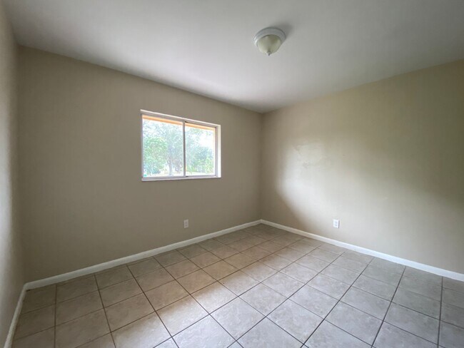 Building Photo - 2601 47th Terrace SW