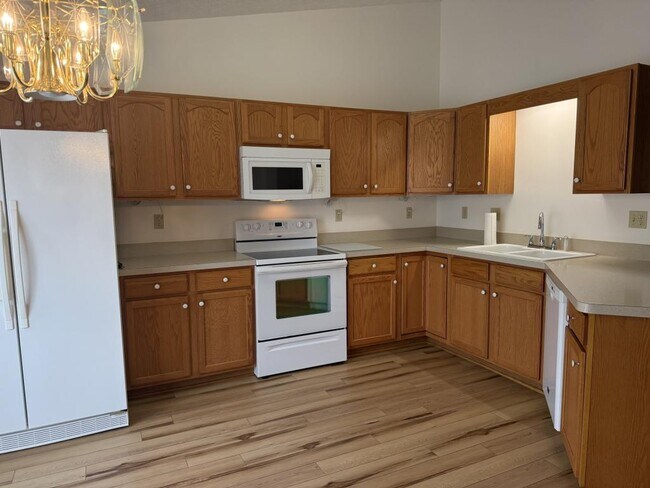 Building Photo - 3960 Dornoch Dr