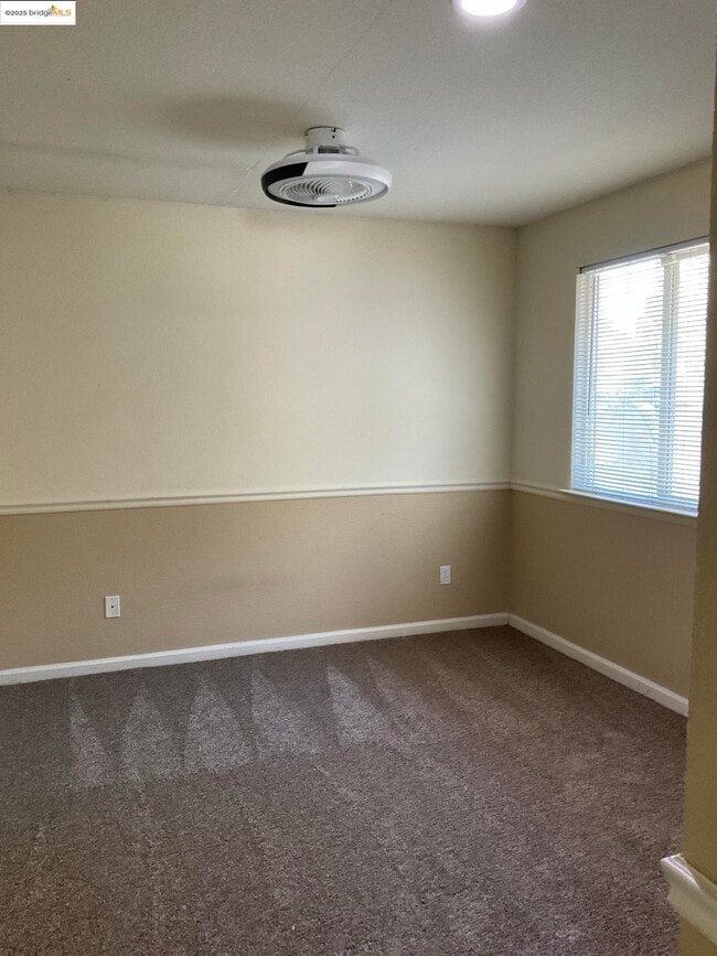 Building Photo - 5196 Tehachapi Ct