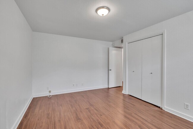 Building Photo - 108 Chiroc Rd